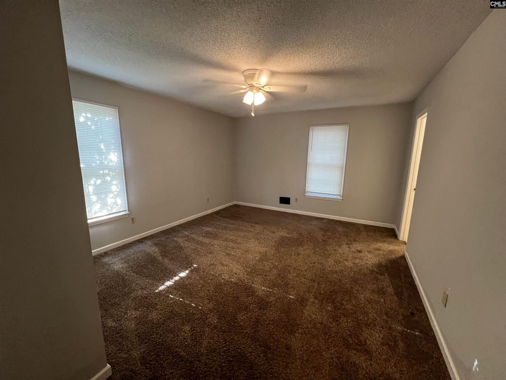 117 Parliament Drive  Photo 9