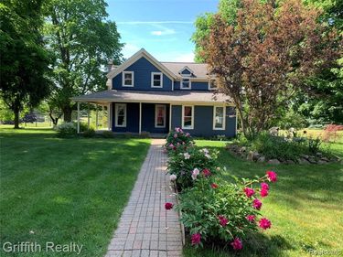 3970 Van Amberg Road, Brighton Twp, MI 48114