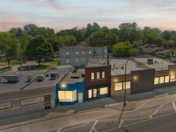22042 Woodward Avenue , Ferndale, MI 48220
