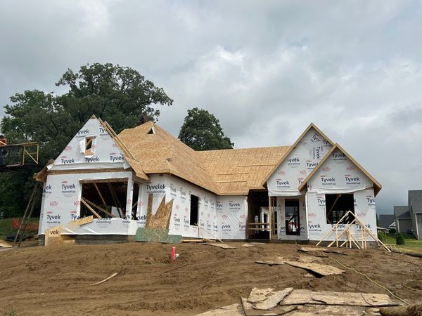 4772 WOODLAND Drive , Bettendorf, IA 52722