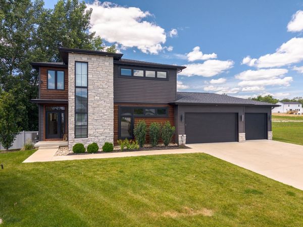 102 Raef Road, Downs, IL 61736