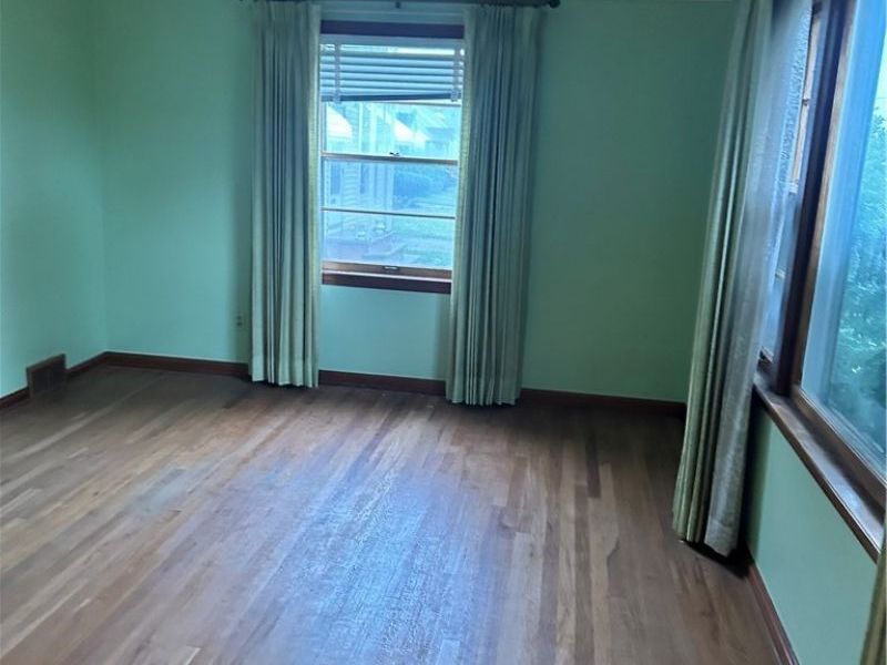 23020 Tracy Avenue, Euclid, OH 44123 Photo 4