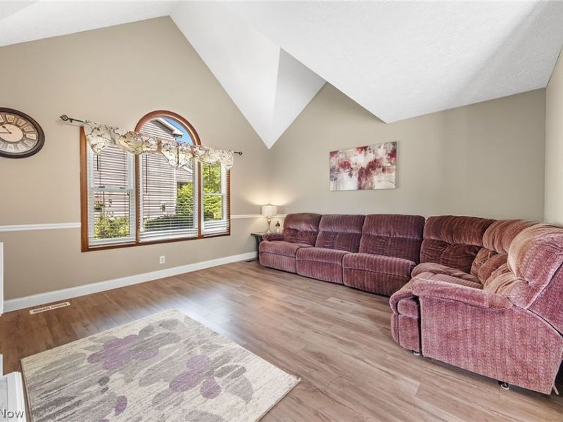 4206 Arlington Drive, Brunswick, OH 44212 Photo 4