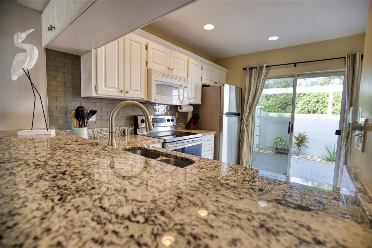 208 Cerromar Way S, Unit 26, Venice, FL 34293 Photo