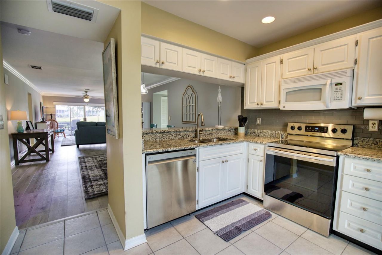 208 Cerromar Way S, Unit 26, Venice, FL 34293 Photo