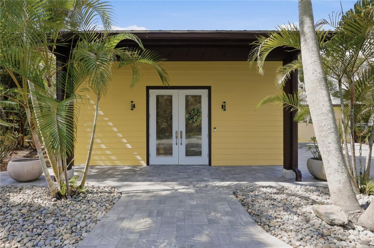 3348 Alamo Lane, Sarasota, FL 34235 Photo