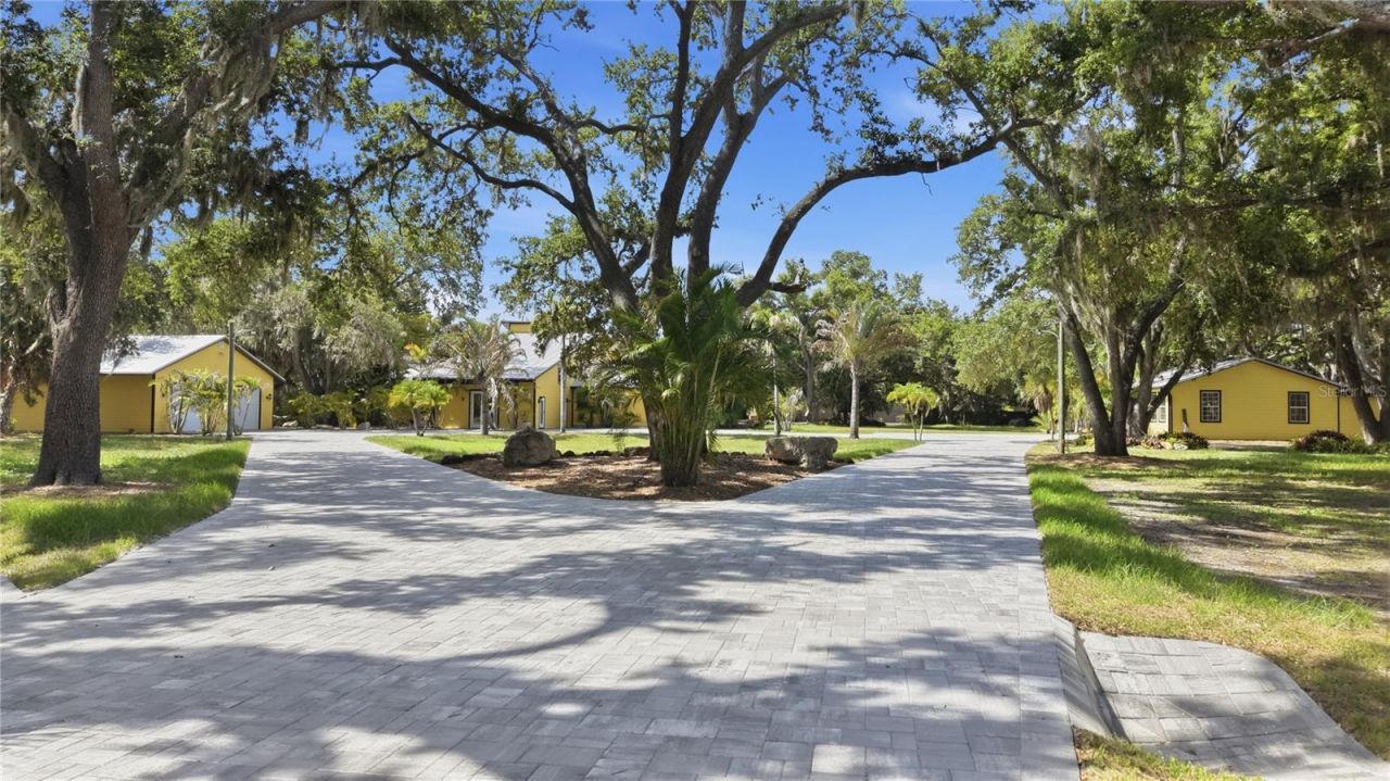 3348 Alamo Lane, Sarasota, FL 34235 Photo