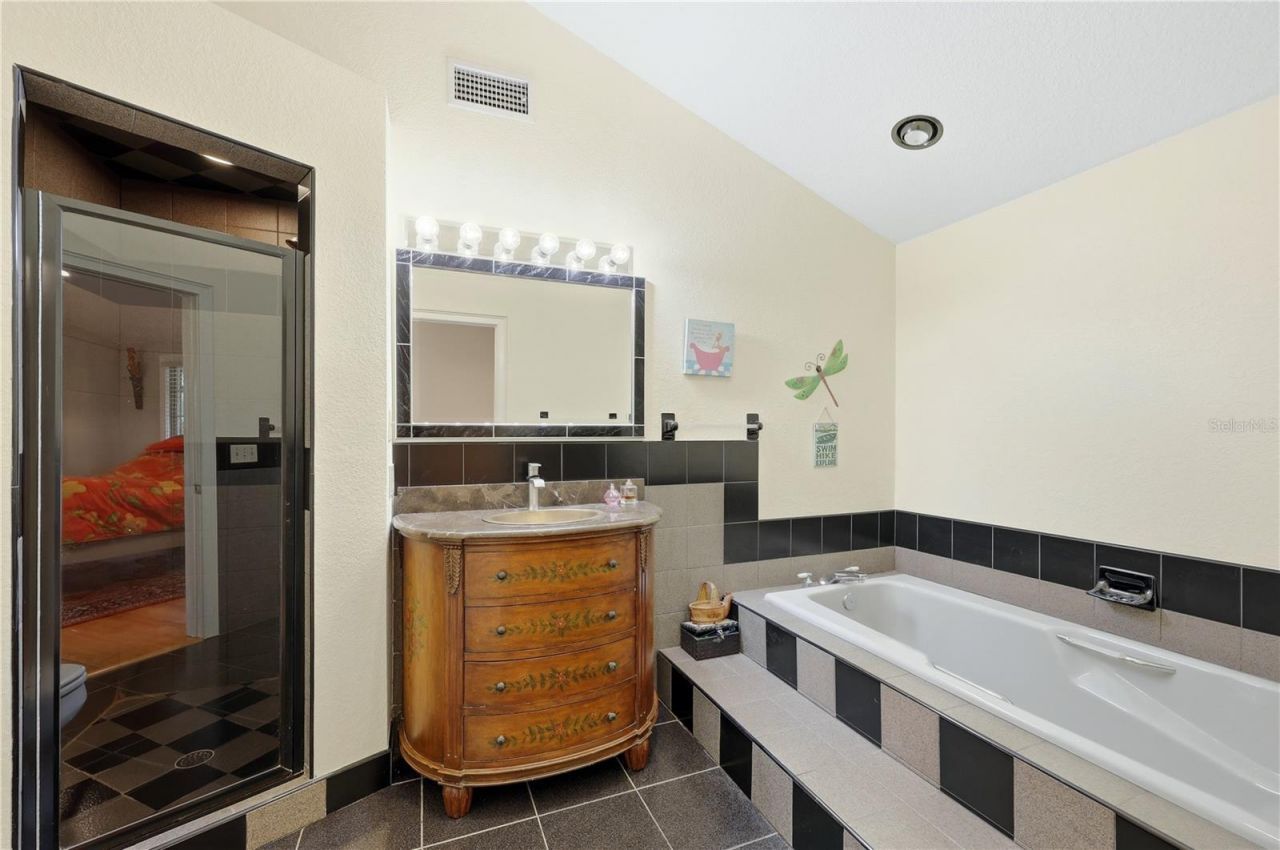 3348 Alamo Lane, Sarasota, FL 34235 Photo