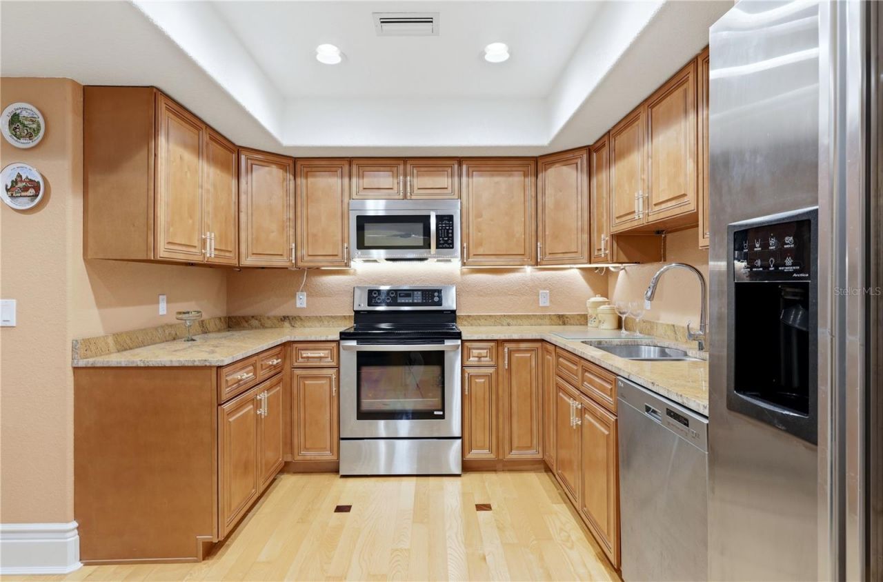3348 Alamo Lane, Sarasota, FL 34235 Photo