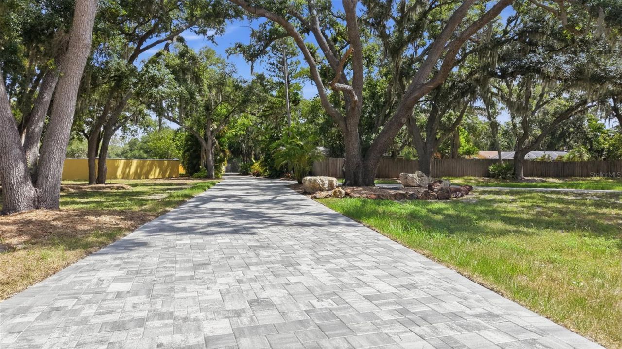 3348 Alamo Lane, Sarasota, FL 34235 Photo