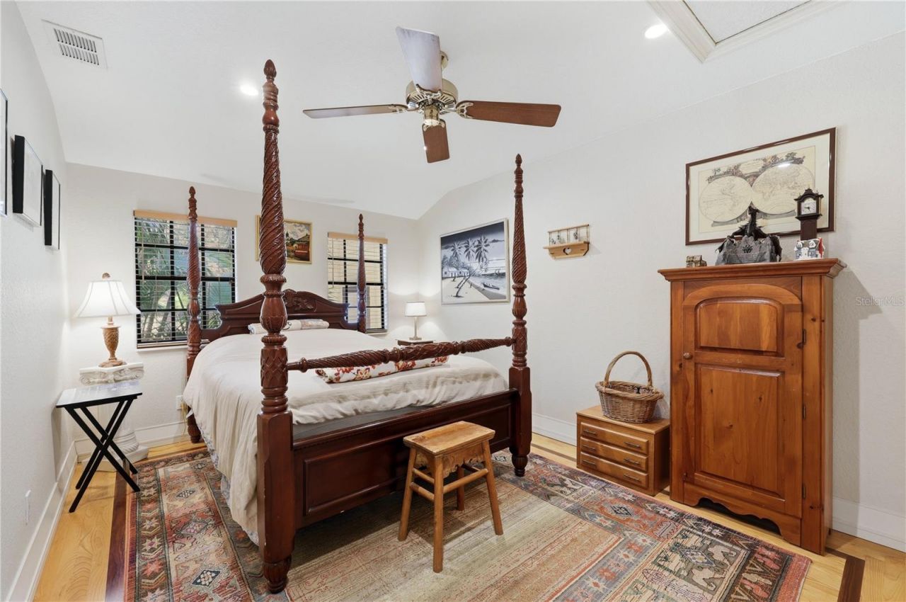 3348 Alamo Lane, Sarasota, FL 34235 Photo