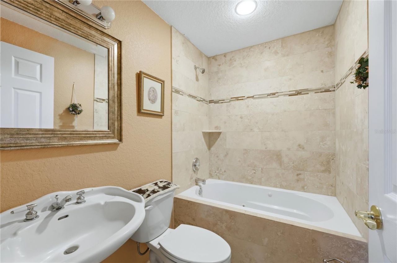 3348 Alamo Lane, Sarasota, FL 34235 Photo