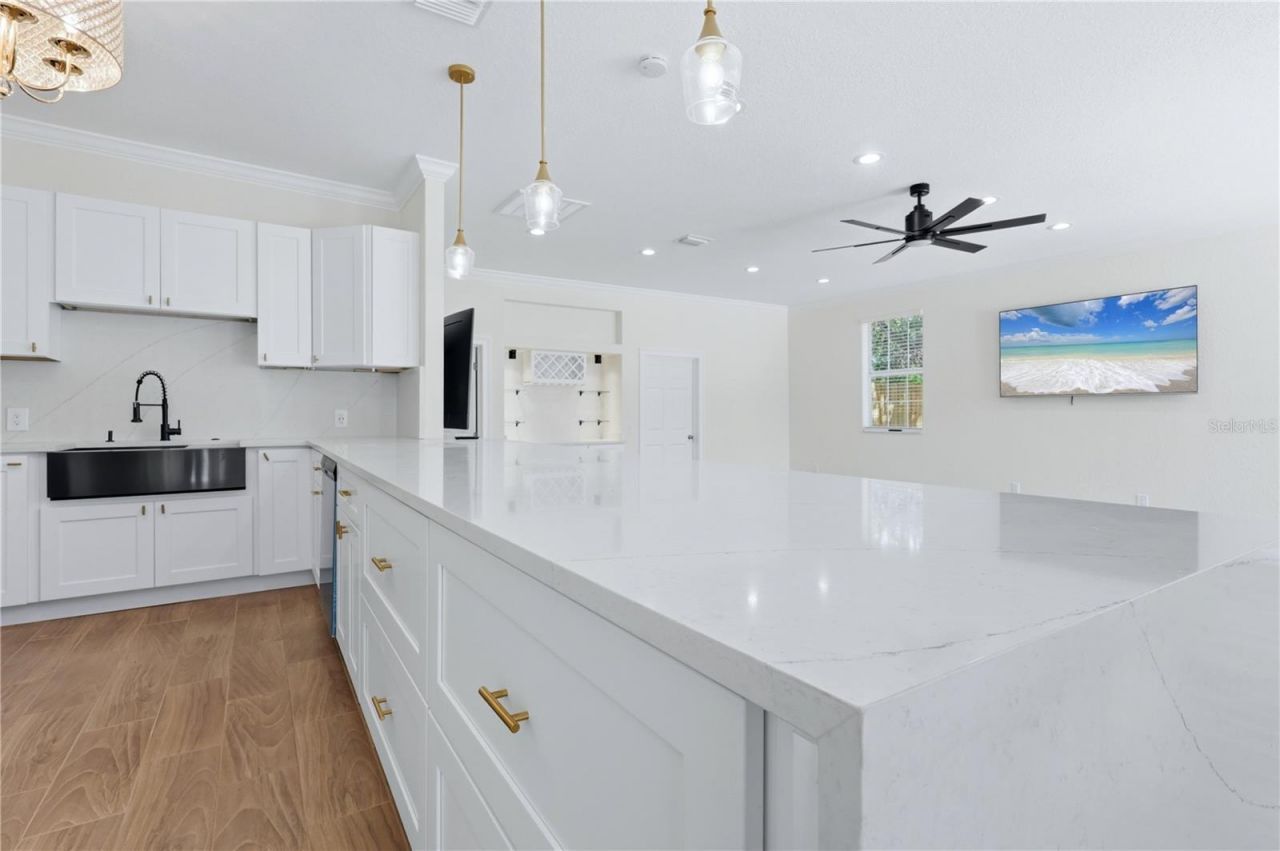 3348 Alamo Lane, Sarasota, FL 34235 Photo
