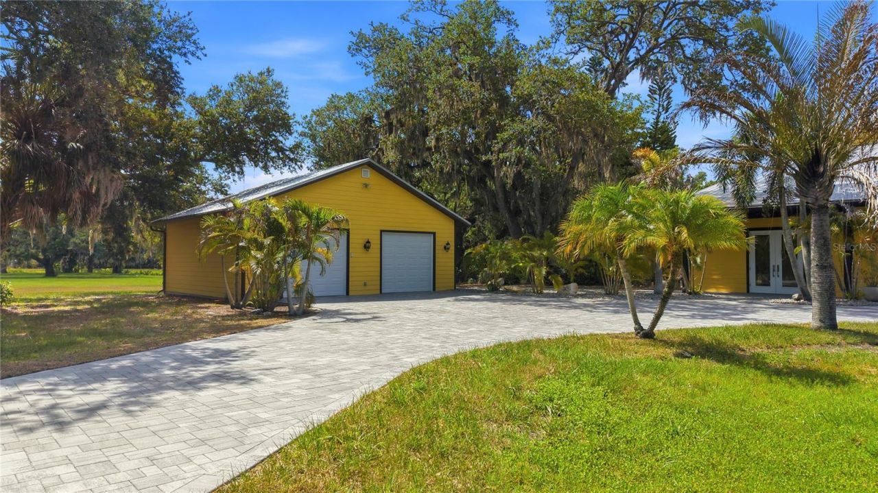 3348 Alamo Lane, Sarasota, FL 34235 Photo