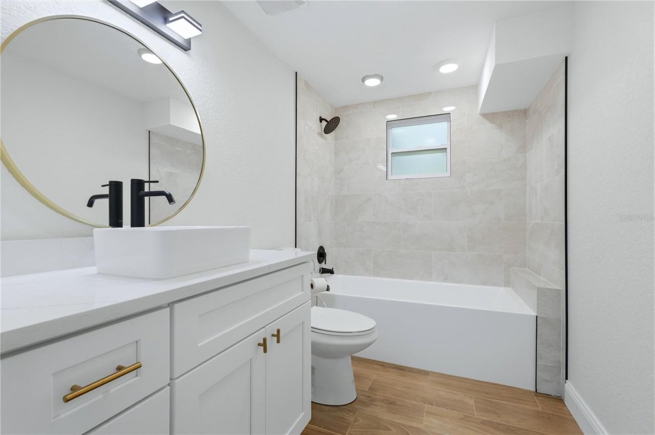 3348 Alamo Lane, Sarasota, FL 34235 Photo