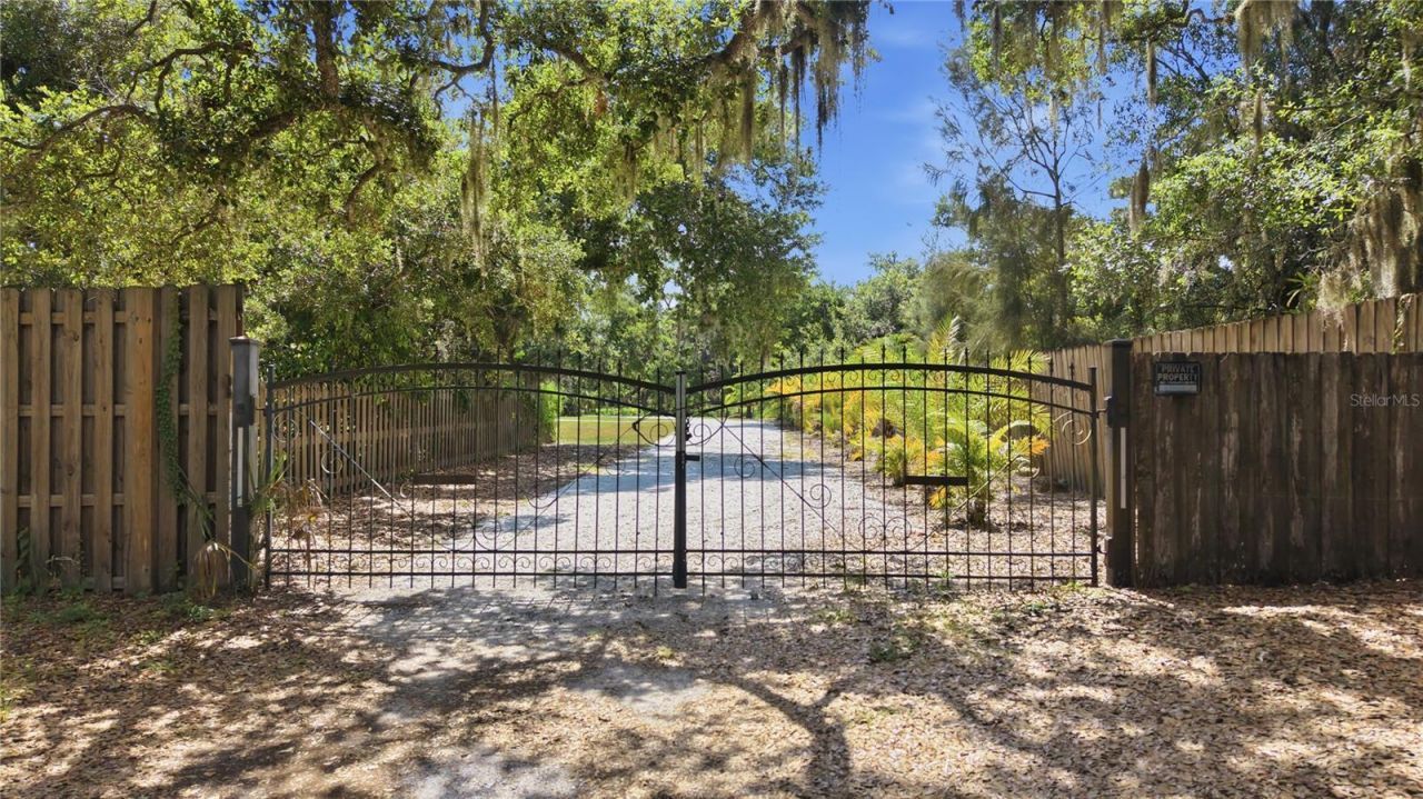 3348 Alamo Lane, Sarasota, FL 34235 Photo