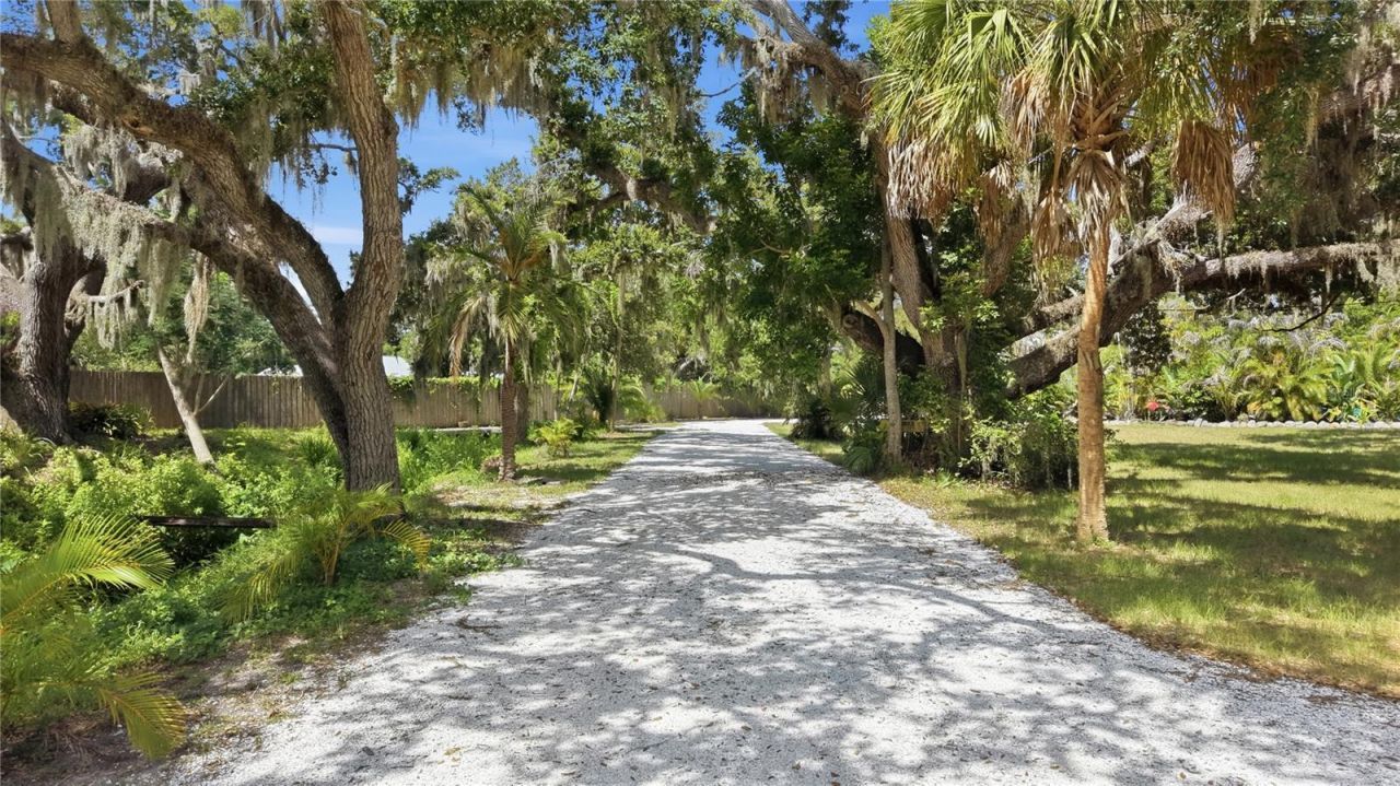 3348 Alamo Lane, Sarasota, FL 34235 Photo