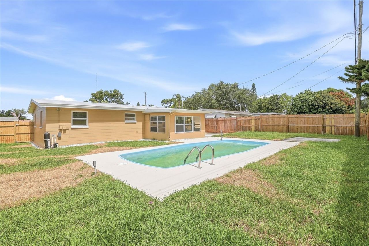 2048 Hess Drive , Holiday, FL 34691 Photo