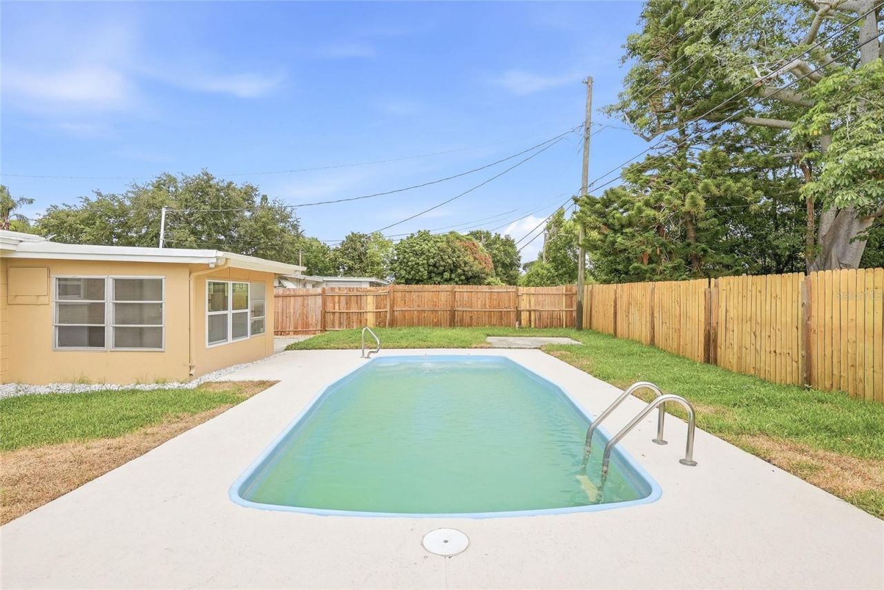 2048 Hess Drive , Holiday, FL 34691 Photo