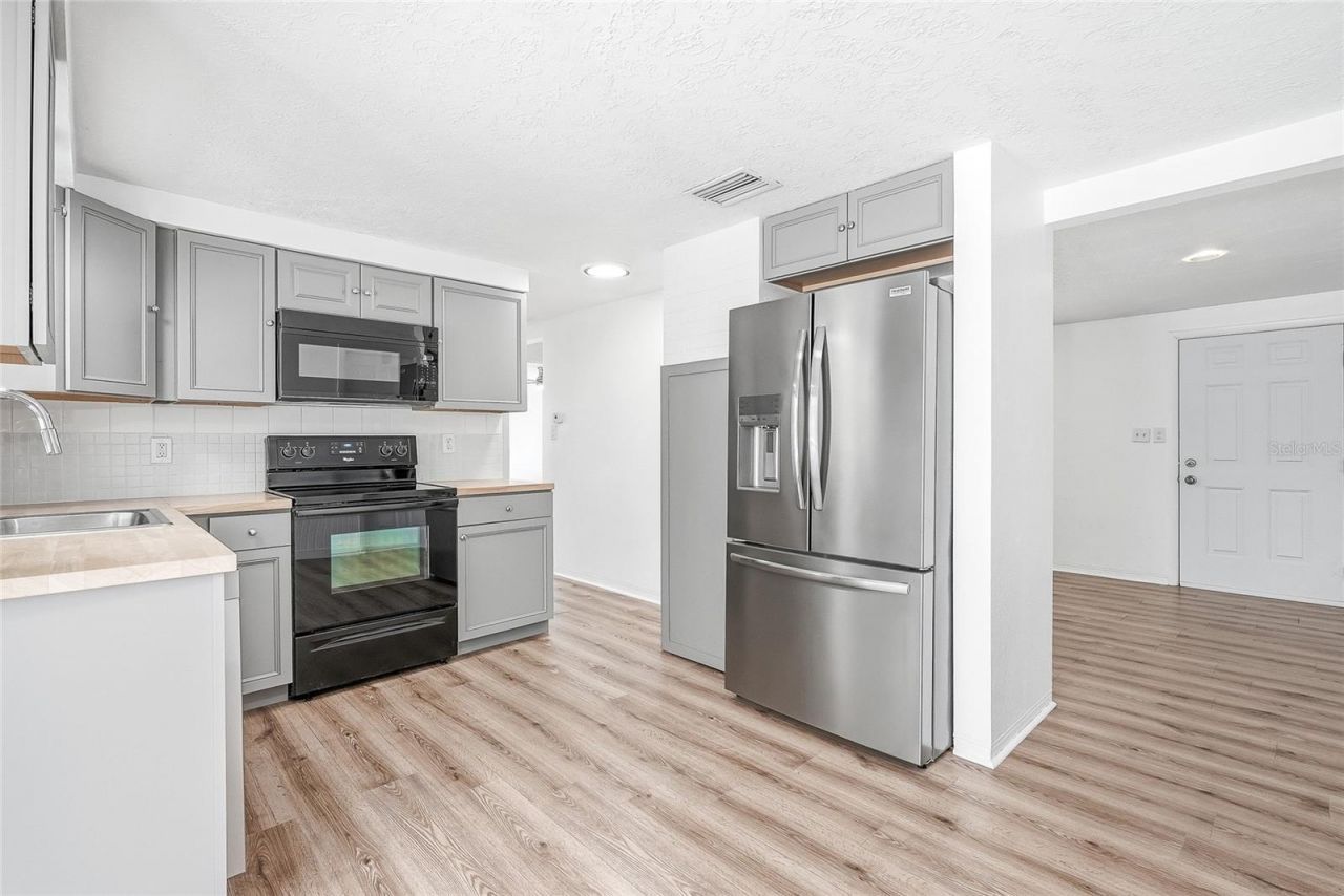 2048 Hess Drive , Holiday, FL 34691 Photo