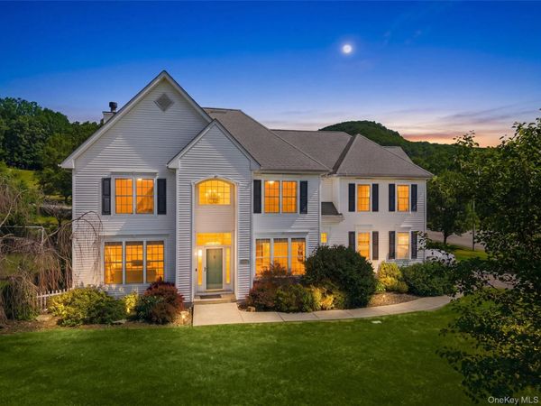 2 Elgin Court , Highland Mills, NY 10930