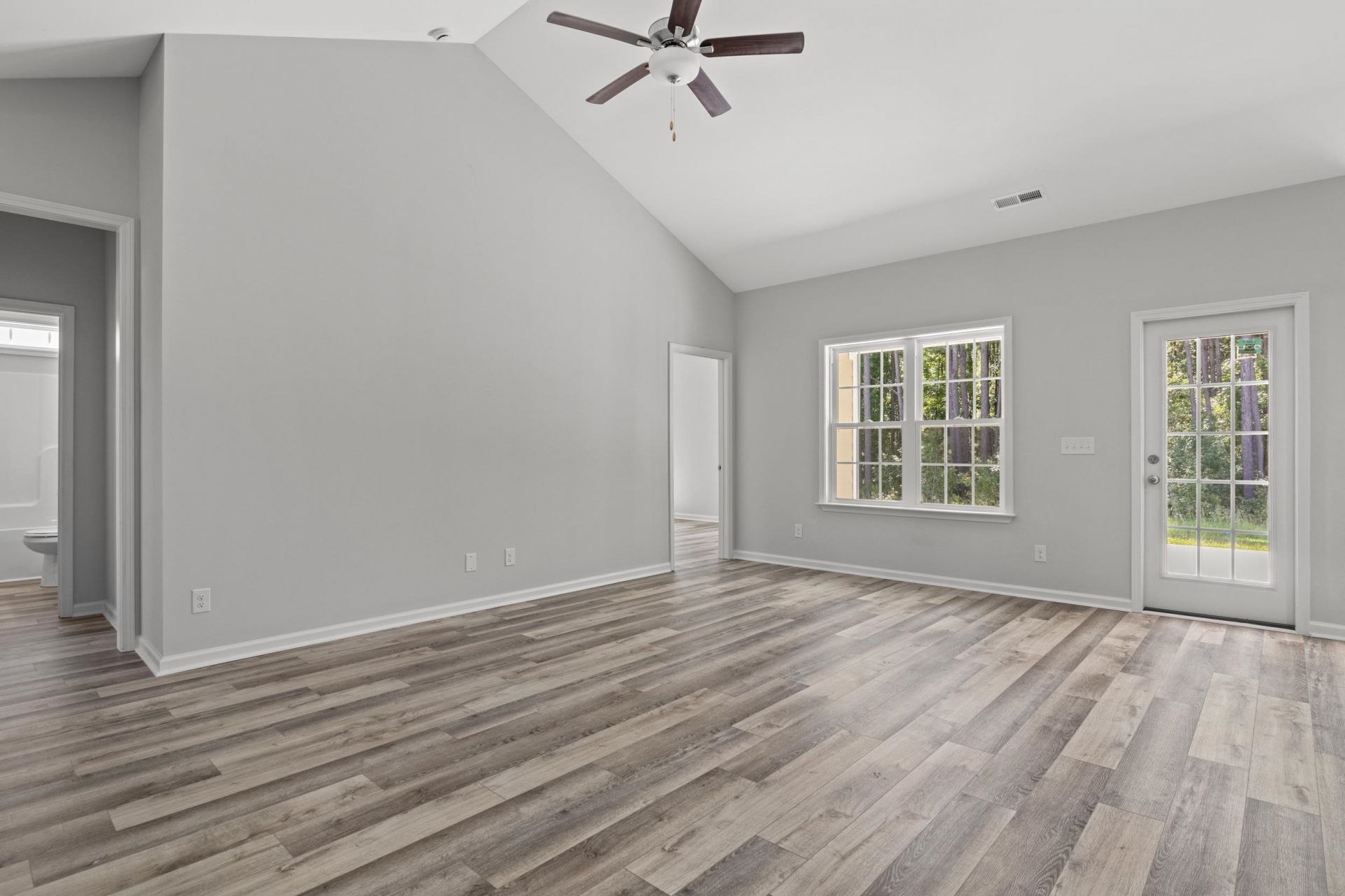3240 Crooked Oak Dr. Photo 5