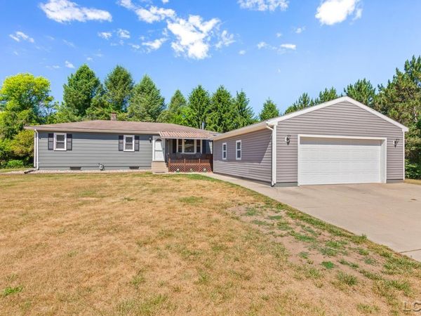 5888 Treat , Adrian, MI 49221