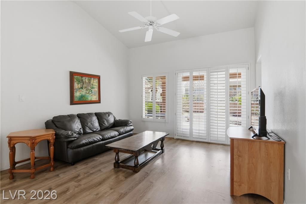 9917 Woodhouse Drive , Las Vegas, NV 89134