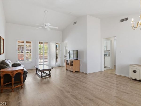 9917 Woodhouse Drive , Las Vegas, NV 89134