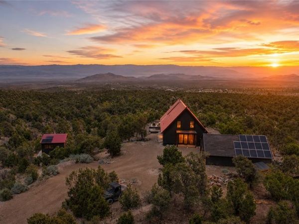 154 Oak Trail Circle, Cold Creek, NV 89124