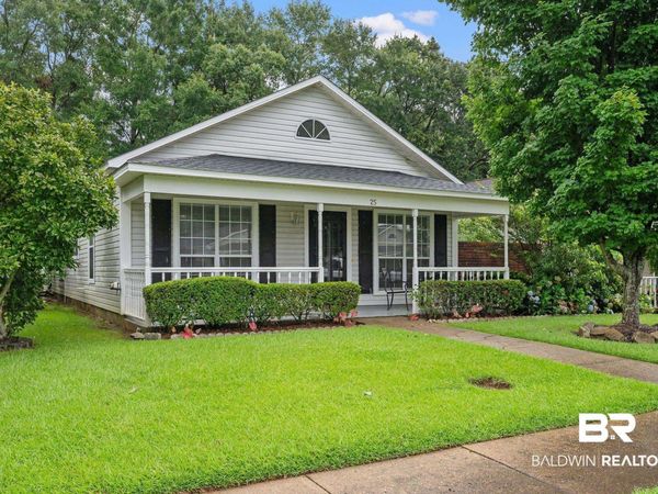 25 Cottage Drive, Fairhope, AL 36532