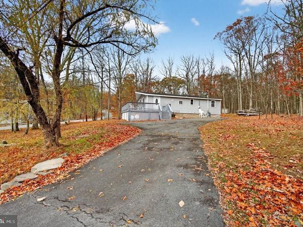 123 ANDIRON WAY , LACKAWAXEN, PA 18435