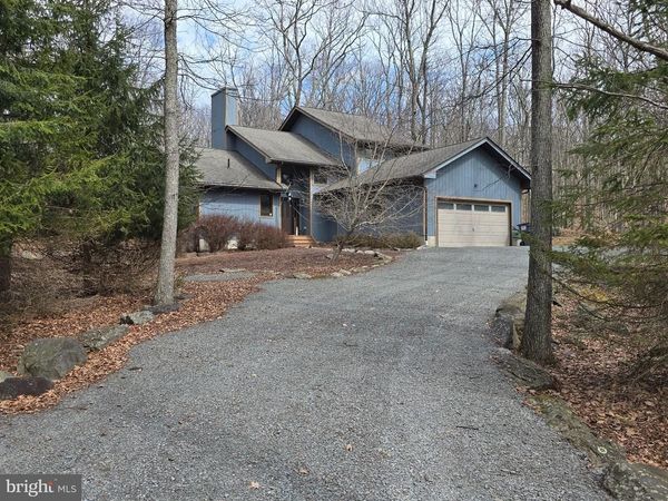 123 FERN DRIVE , CANADENSIS, PA 18325