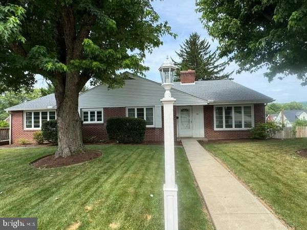 1 WINDING WAY, LEWISTOWN, PA 17044