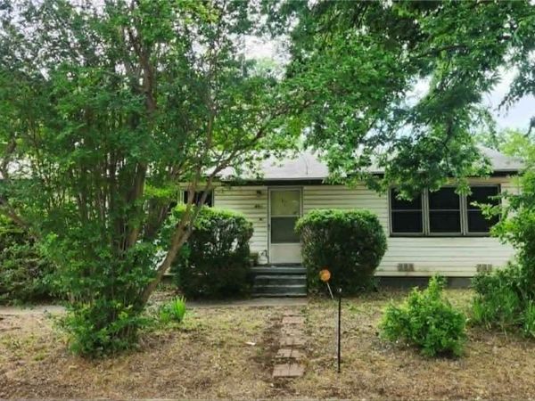 801 S 11th Street , Copperas Cove, TX 76522