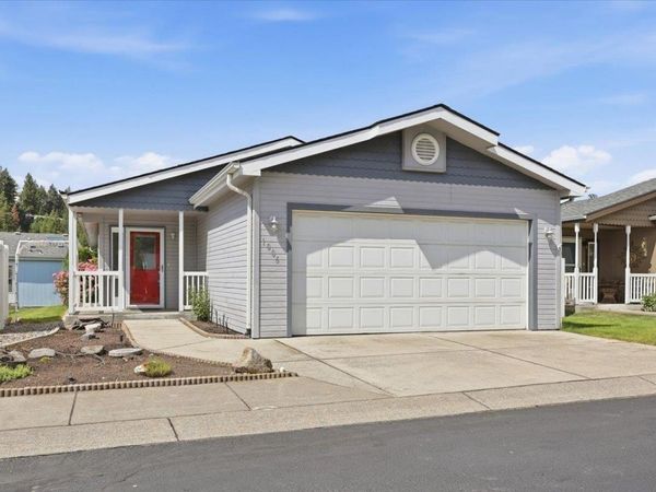 1006 W Sunny Creek Cir, Spokane, WA 99224