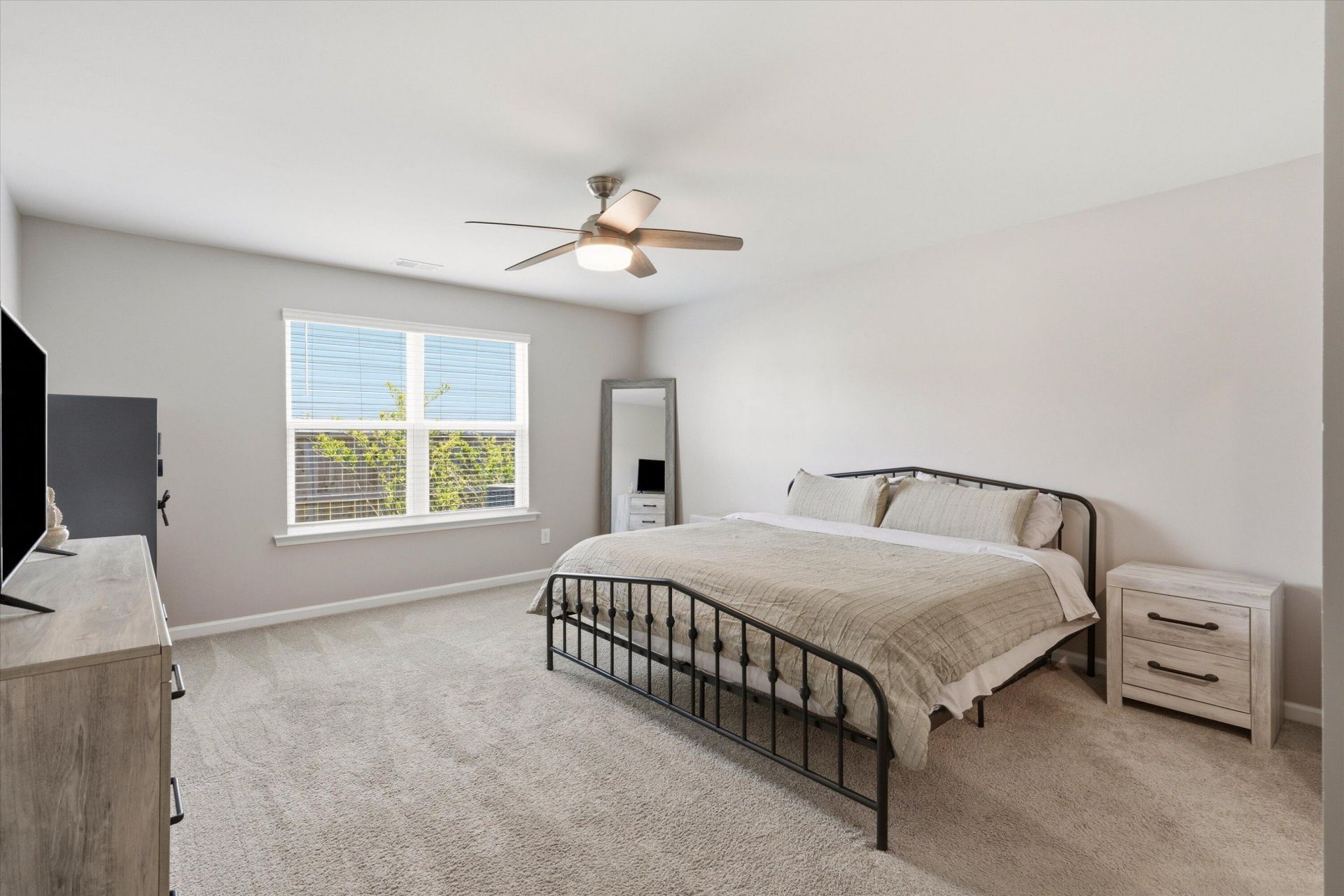 428 White Scallop Way Photo 12