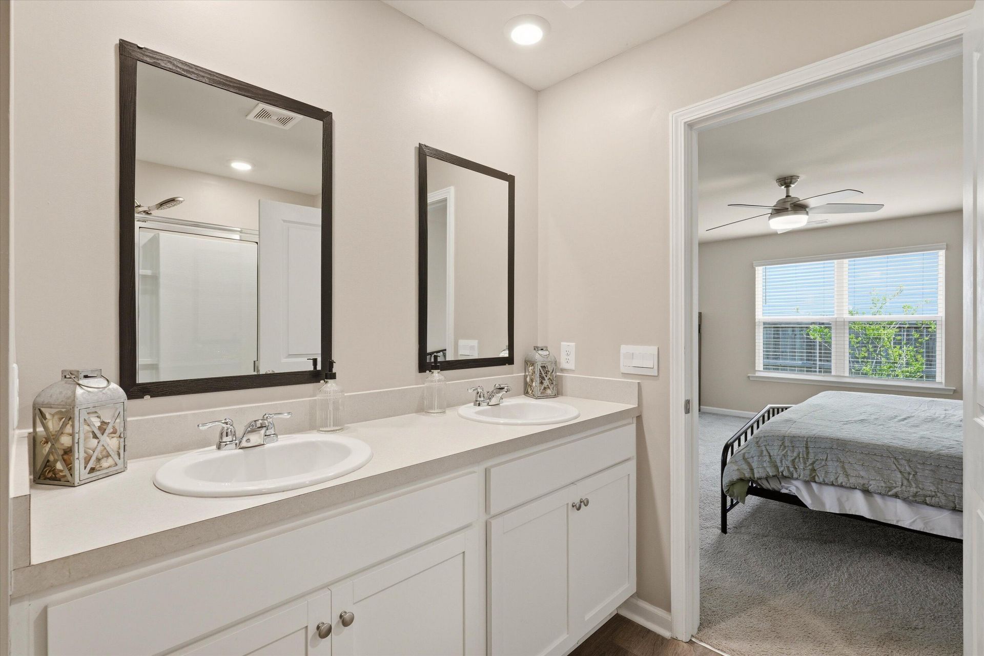 428 White Scallop Way Photo 15