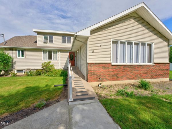 12 Glenwood Road, Troy, NY 12180