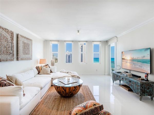 5401 Collins Ave , Unit 1013, Miami Beach, FL 33140