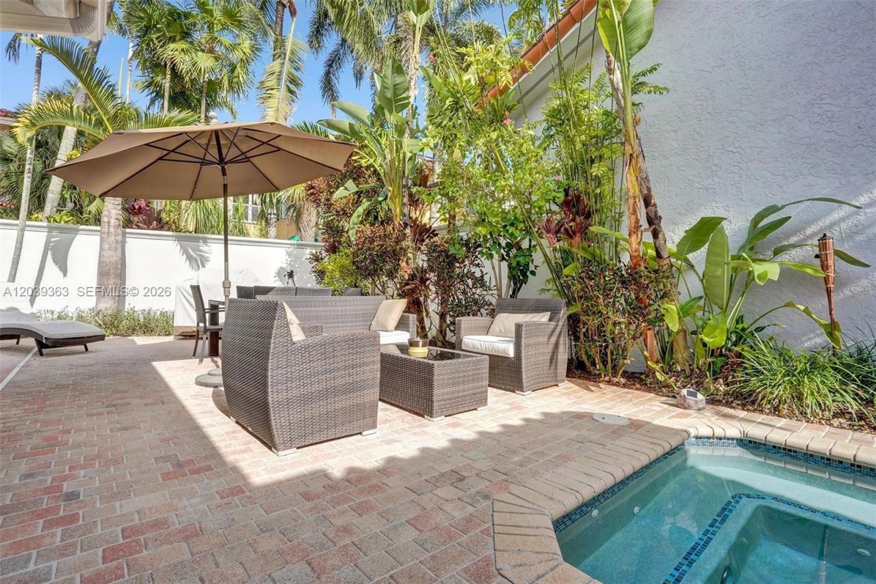 1529 Shoreline Way , Unit 1529, Hollywood, FL 33019 Photo