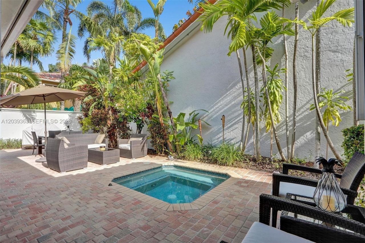 1529 Shoreline Way , Unit 1529, Hollywood, FL 33019 Photo