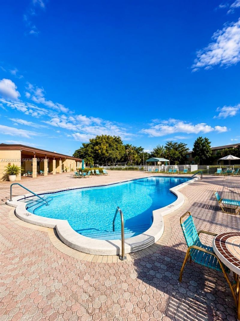 7605 NW 5th Pl, Unit 103, Margate, FL 33063 Photo