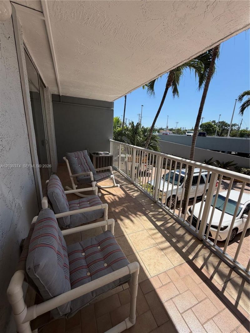 1800 NW 24th Ave, Unit 220, Miami, FL 33125 Photo