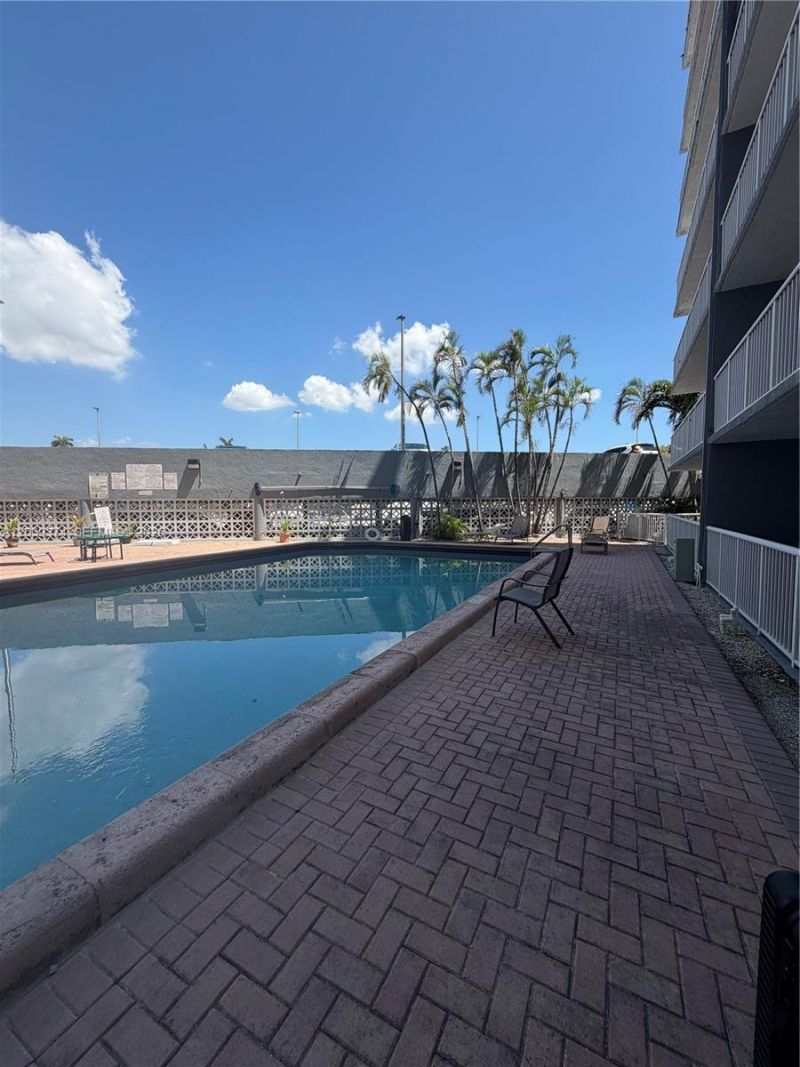 1800 NW 24th Ave, Unit 220, Miami, FL 33125 Photo