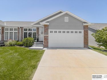 1537 Open Sky Lane, Lincoln, NE 68522