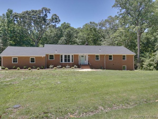 110 Artillery Road, Yorktown, VA 23692