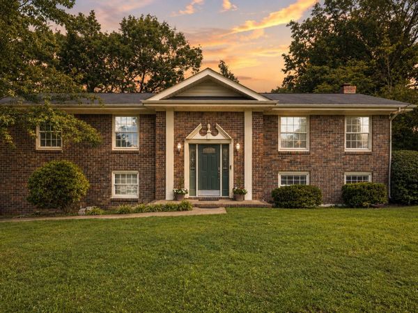 6719 Moss Lake Drive, Hixson, TN 37343