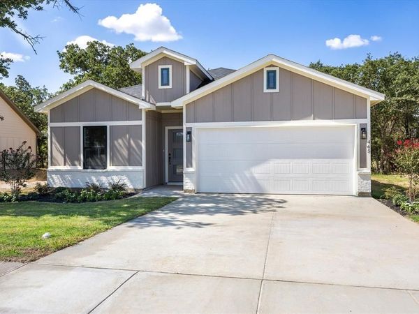 465 Peace Lily Way , Tolar, TX 76476