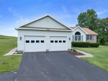 7587 Salmon Creek Road, Williamson, NY 14589